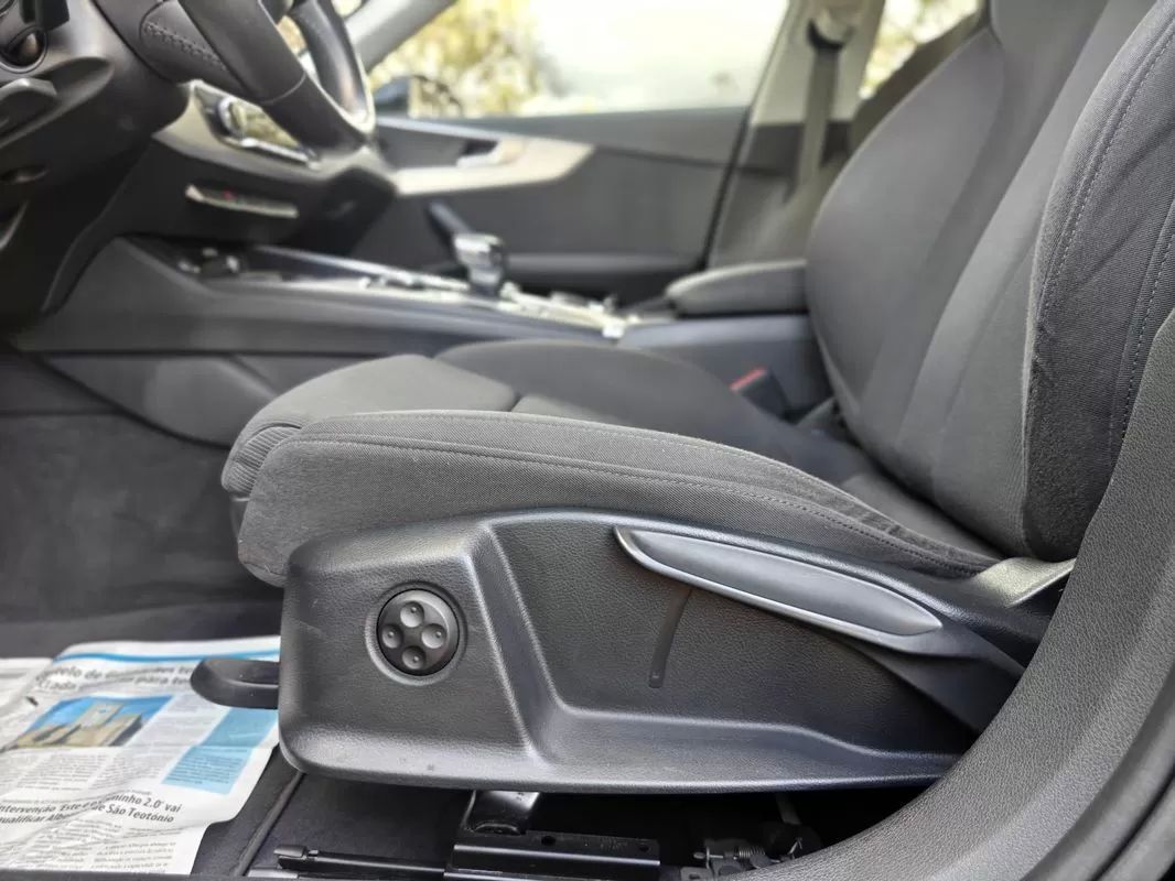 audi-a4-avant-2019-diesel-1968cc