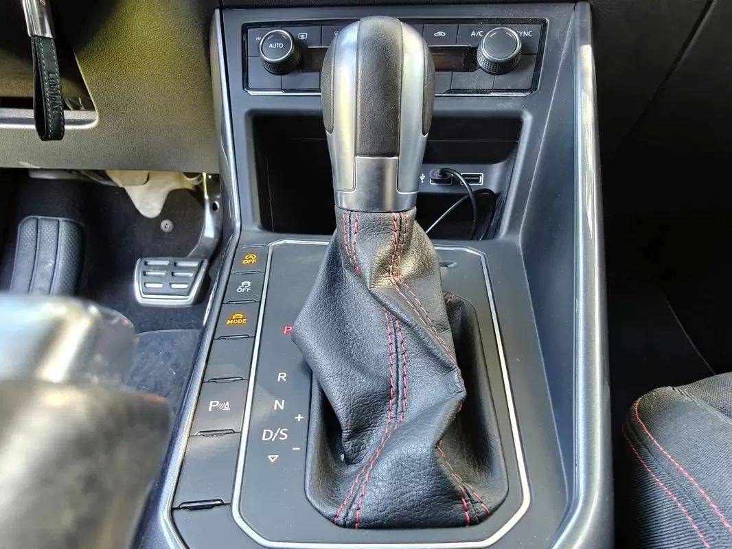 volkswagen-polo-2018-gasolina-1984cc