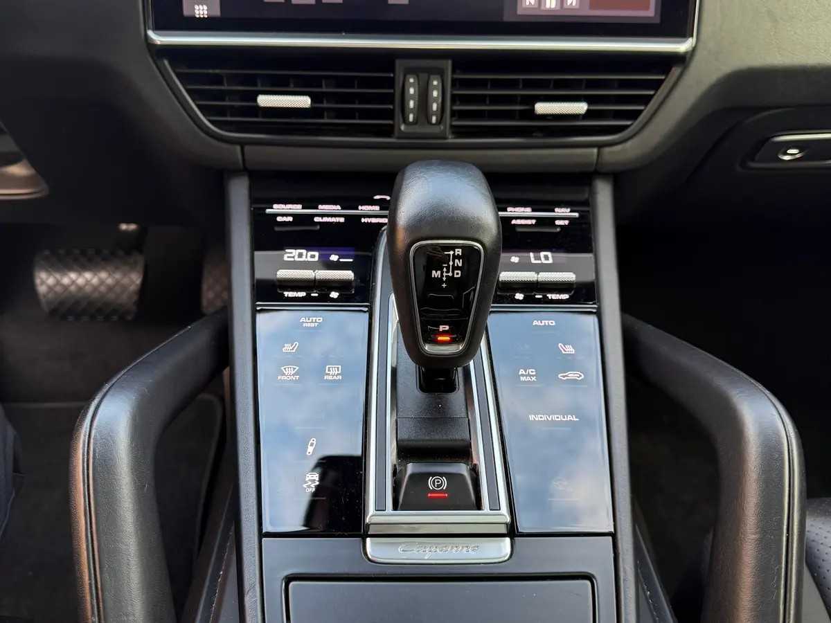 porsche-cayenne-2021-hibrido-a-gasolina-2995cc