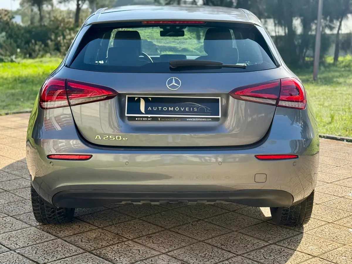mercedes-benz-classe-a-2020-hibrido-a-gasolina-1332cc