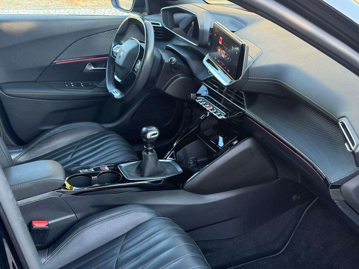 peugeot-2008-2021-gasolina-1199cc