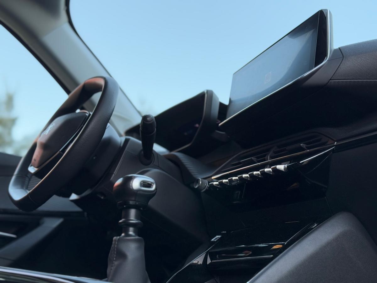 peugeot-2008-2020-gasolina-1199cc