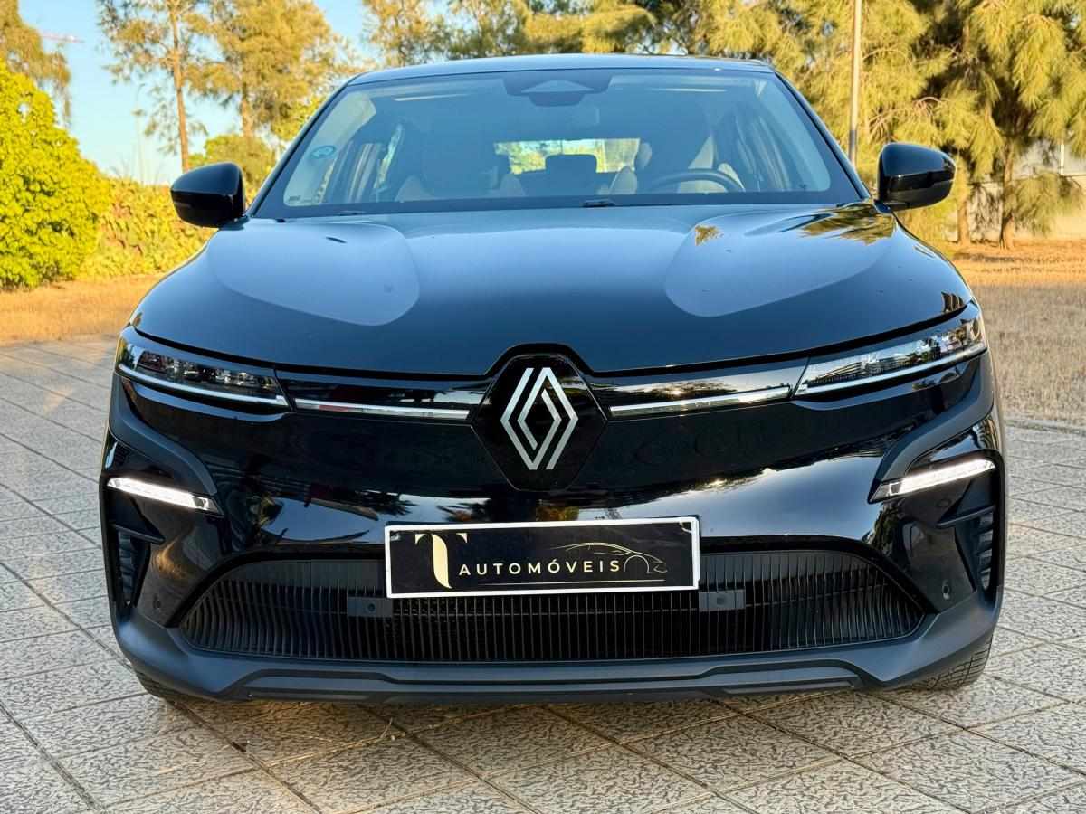 renault-megane-e-tech-2022-eletrico-0cc