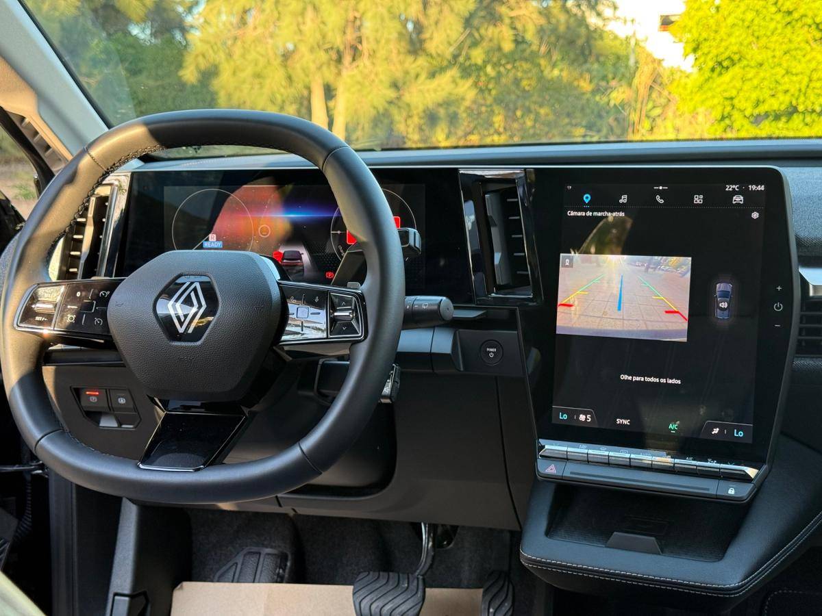 renault-megane-e-tech-2022-eletrico-0cc