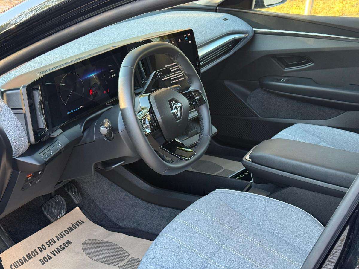 renault-megane-e-tech-2022-eletrico-0cc