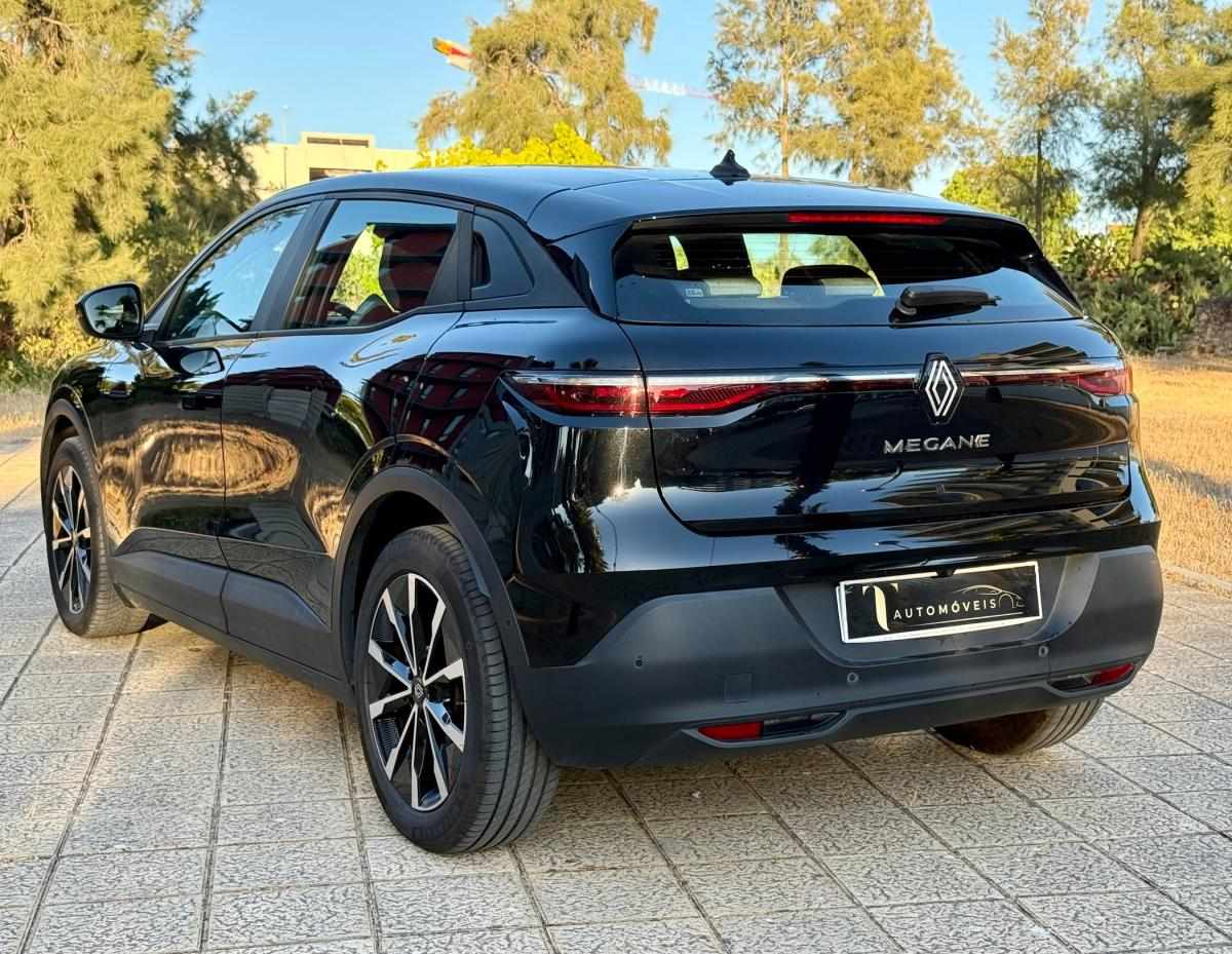 renault-megane-e-tech-2022-eletrico-0cc