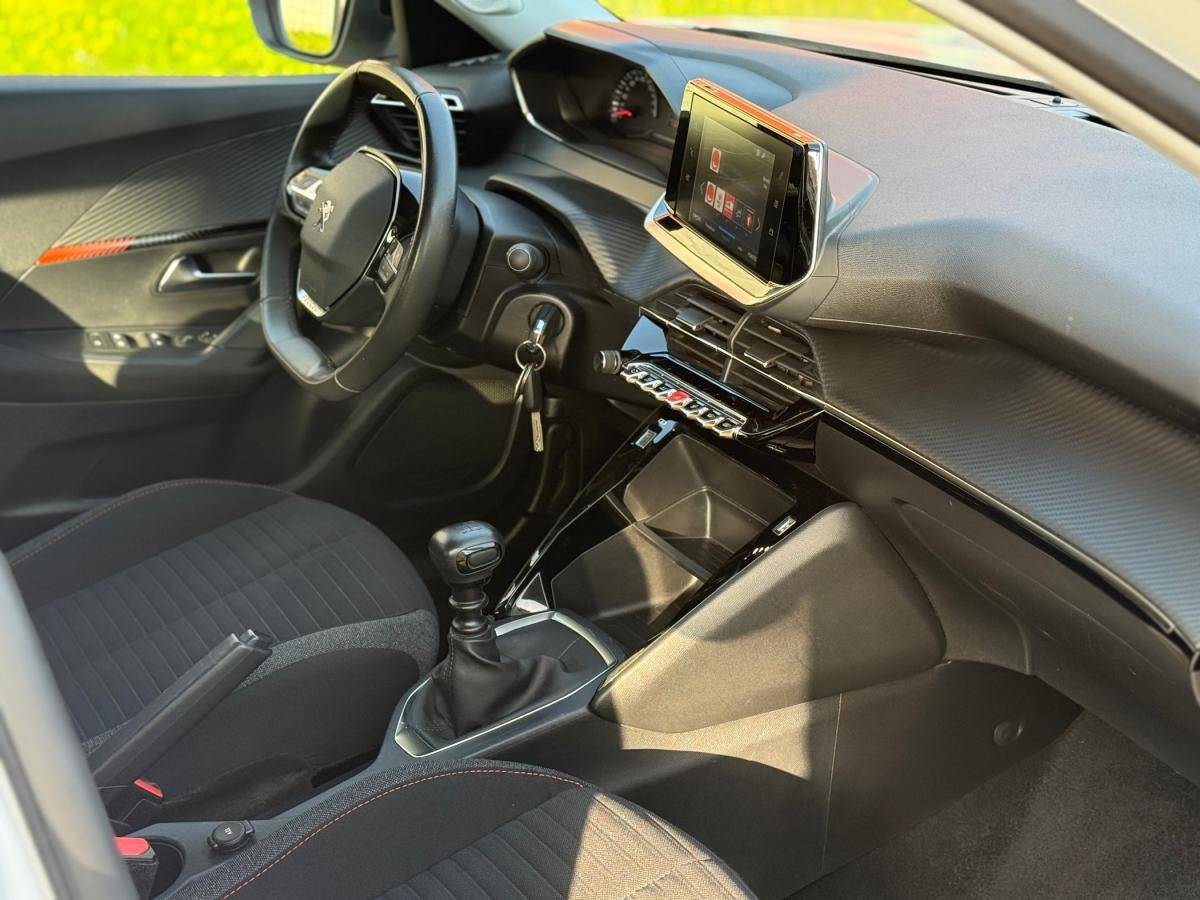 peugeot-2008-2022-diesel-1499cc
