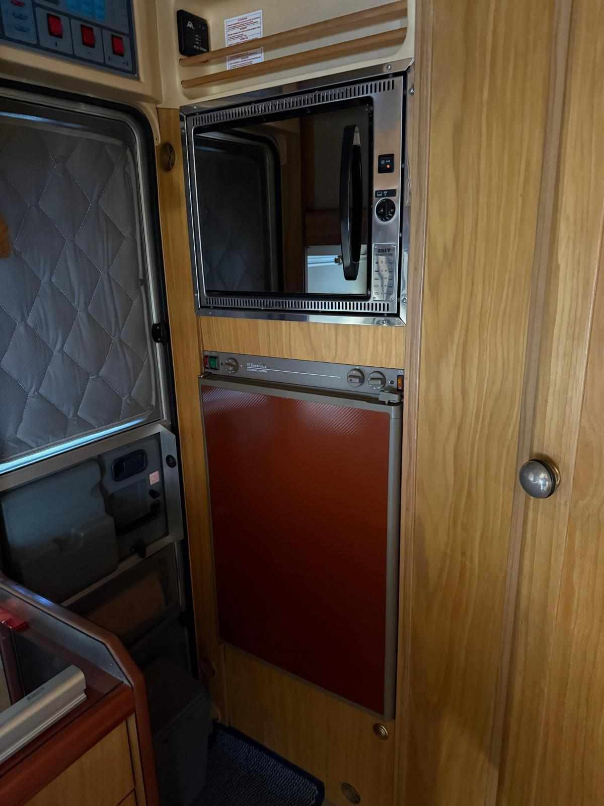 ford-transit-2-5-di-1997-diesel