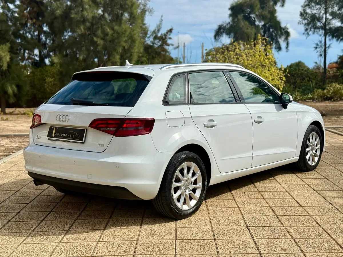 audi-a3-sportback-2016-diesel-1598cc