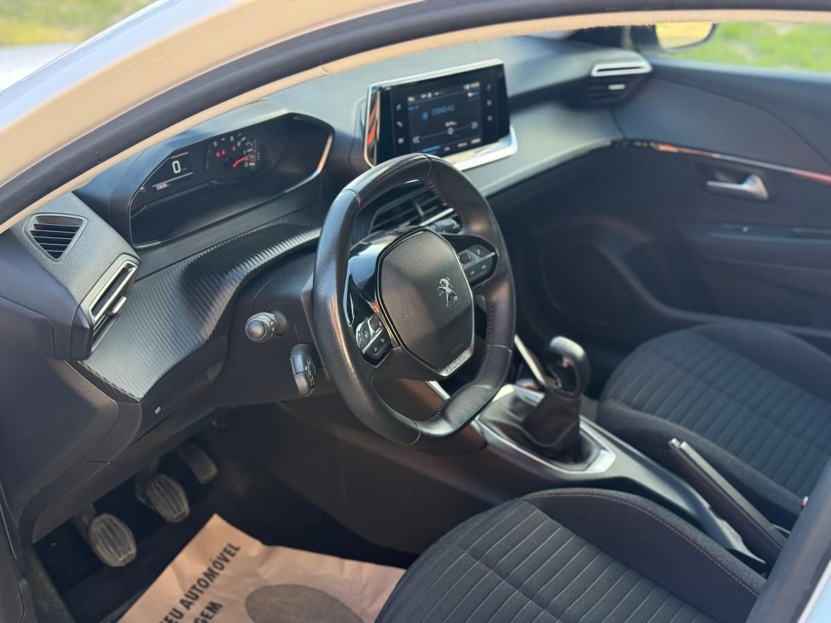 peugeot-208-2022-gasolina-1199cc