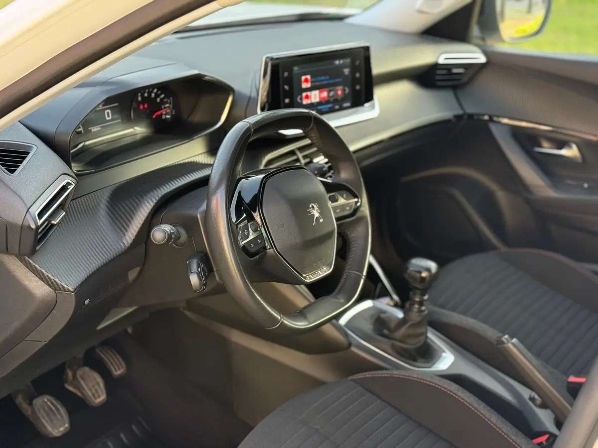 peugeot-2008-2022-diesel-1499cc