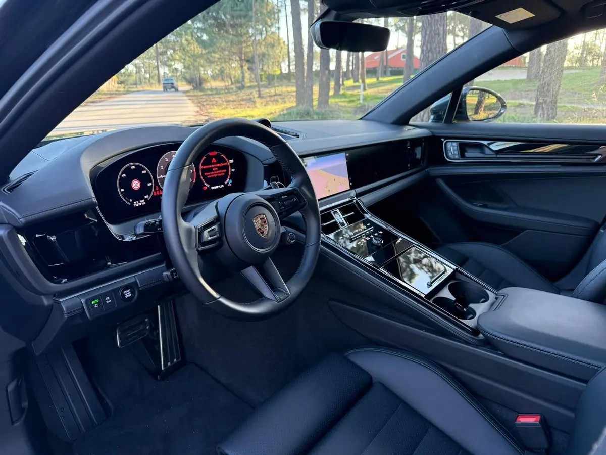 porsche-panamera-2025-hibrido-a-gasolina-2894cc