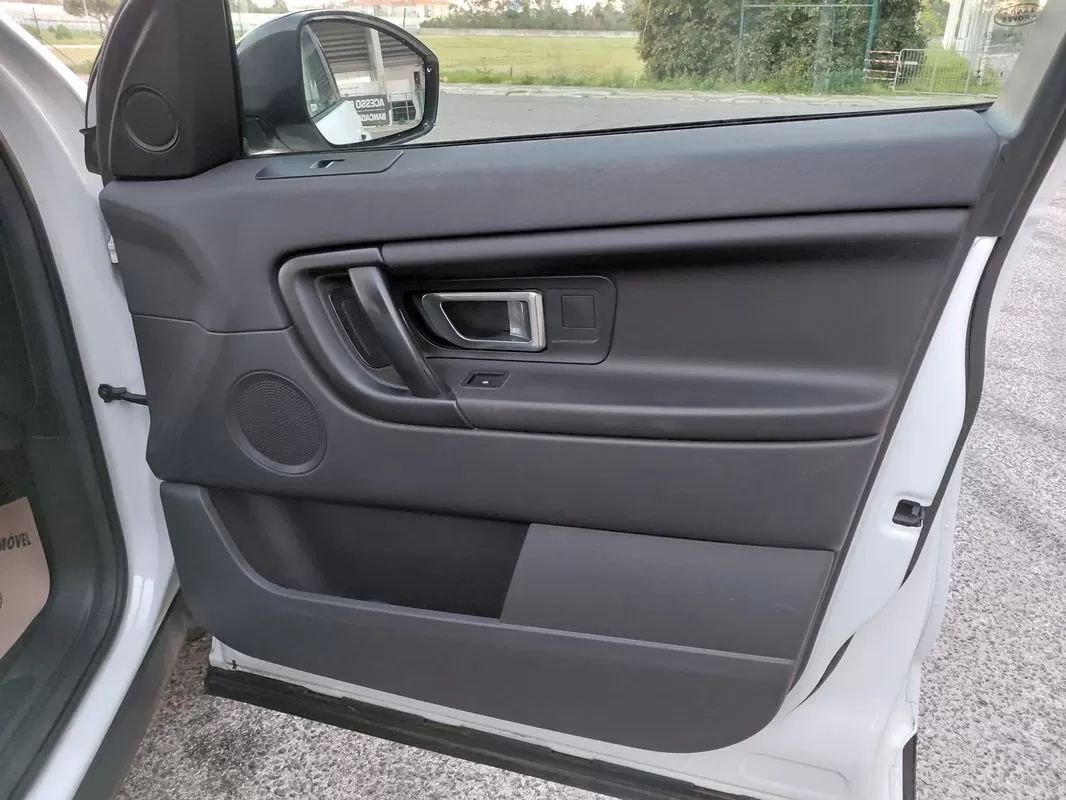 land-rover-discovery-sport-2017-diesel-1999cc