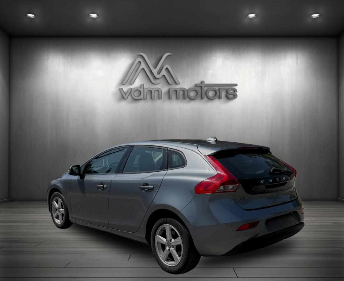 volvo-v40-1-6-d2-2014-diesel-1560cc
