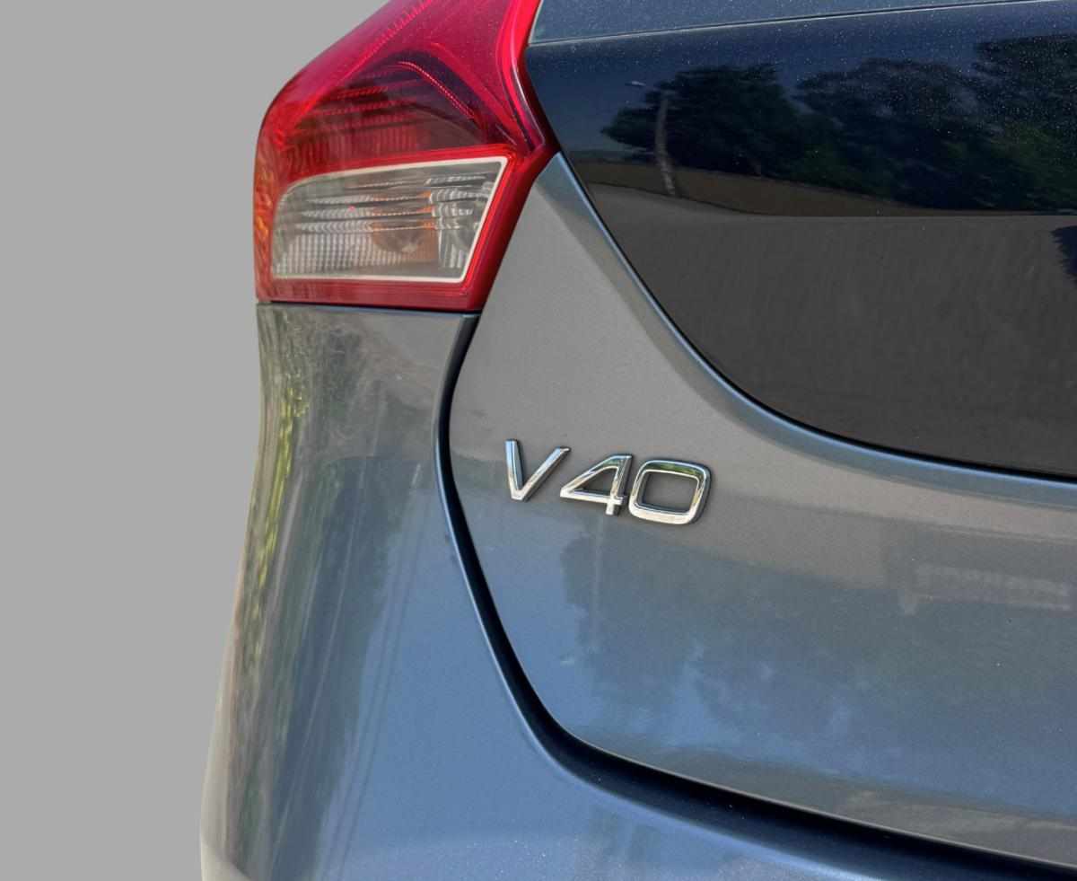 volvo-v40-1-6-d2-2014-diesel-1560cc