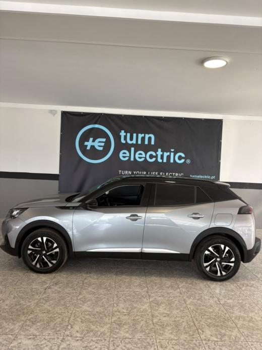 peugeot-e-2008-2022-eletrico-0cc