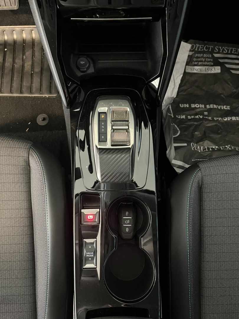 peugeot-e-2008-2022-eletrico-0cc