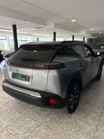peugeot-e-2008-2022-eletrico-0cc