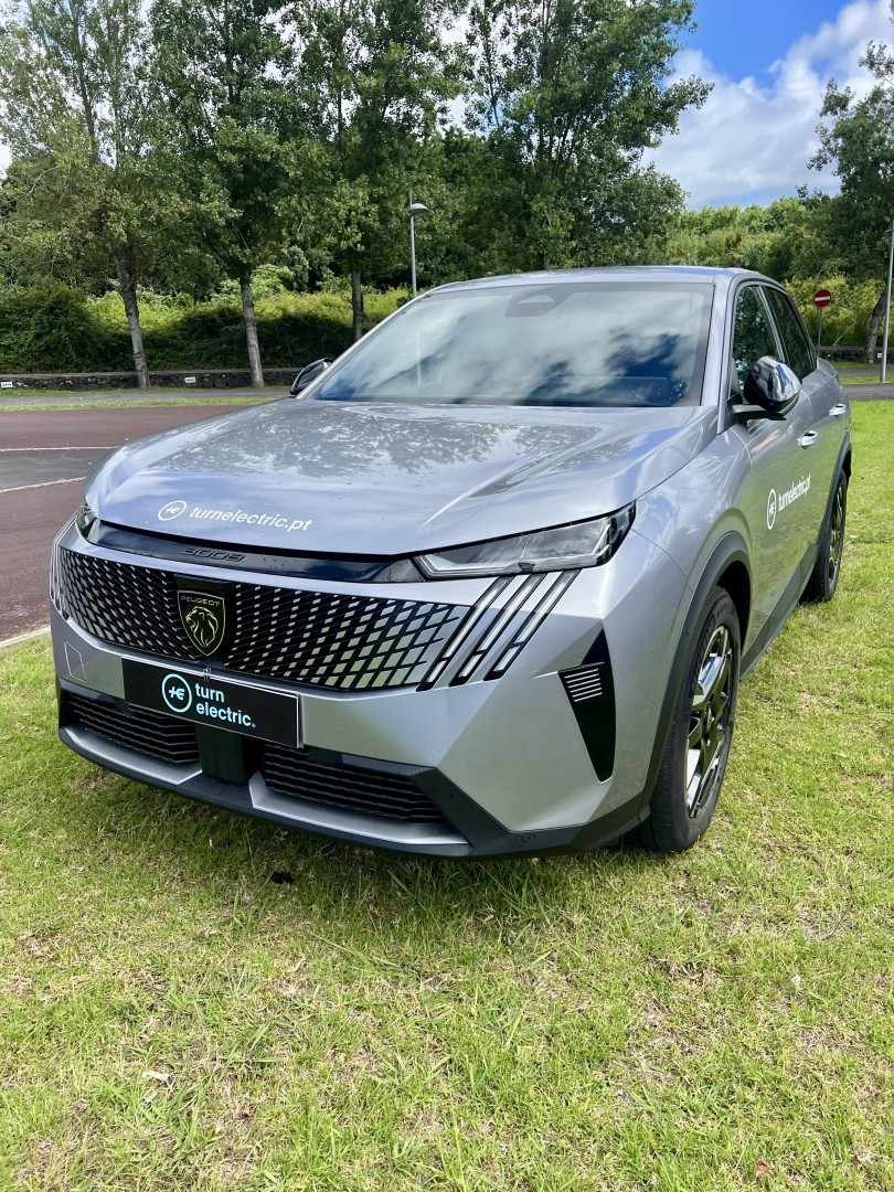 peugeot-e-3008-2025-eletrico-0cc