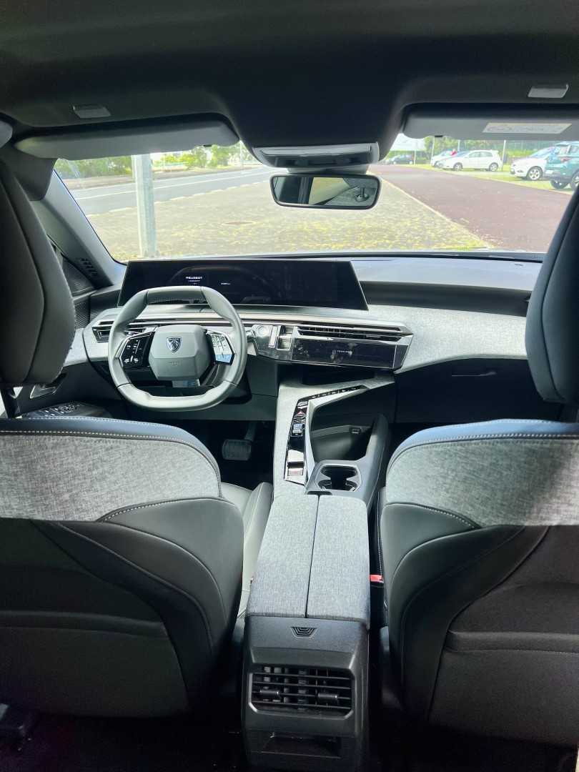 peugeot-e-3008-2025-eletrico-0cc
