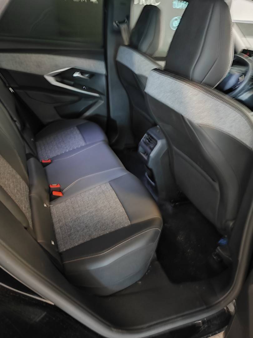 peugeot-e-3008-2025-eletrico-0cc