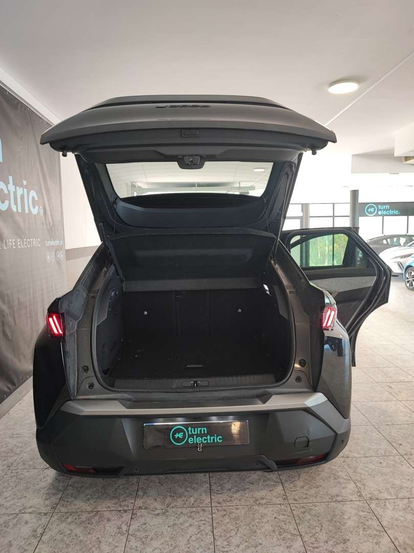 peugeot-e-3008-2025-eletrico-0cc