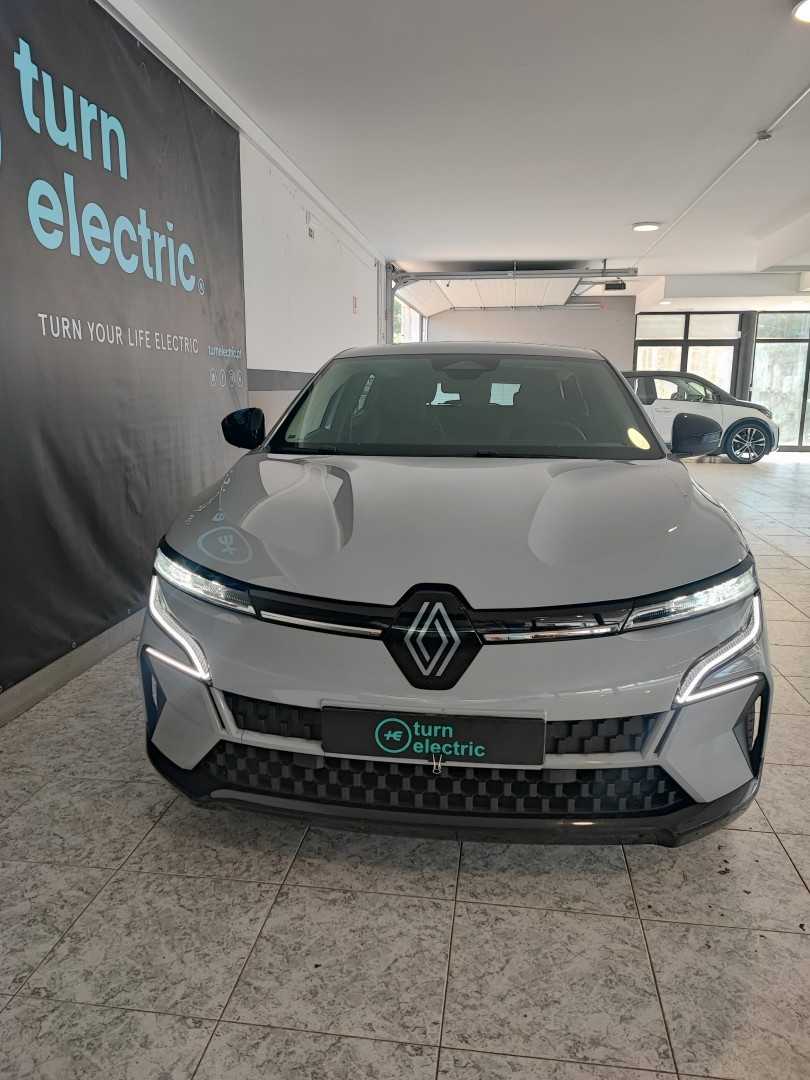 renault-megane-e-tech-2023-eletrico-0cc