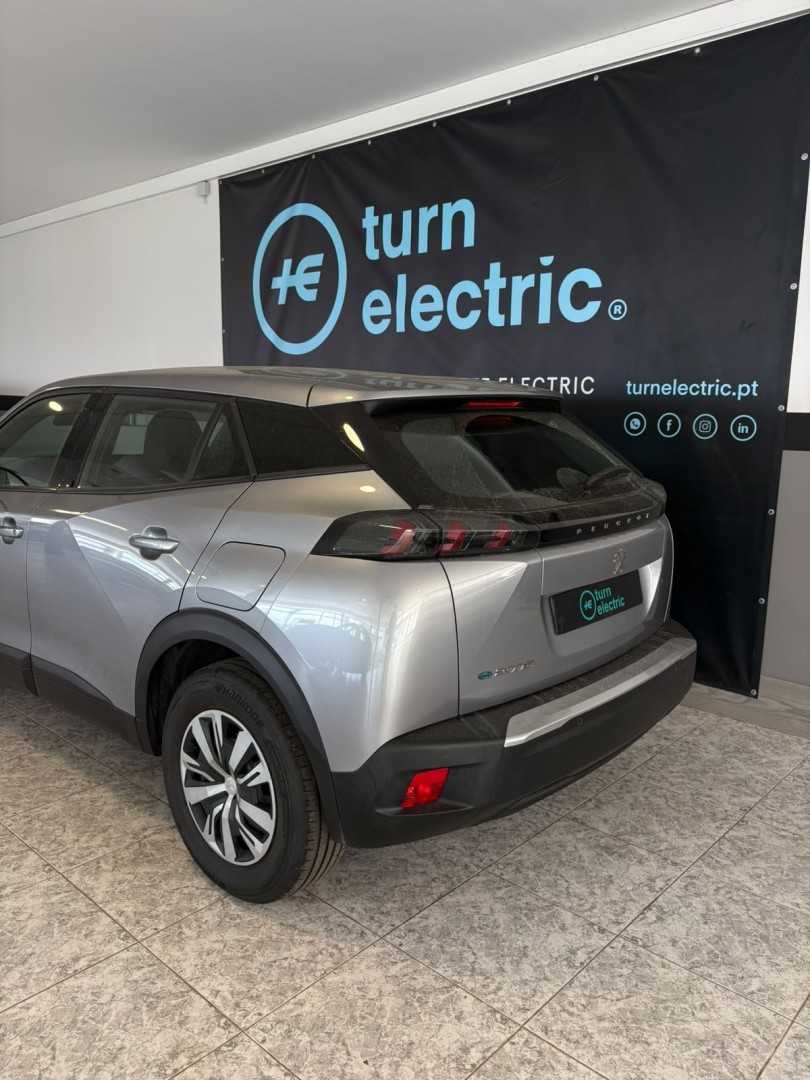 peugeot-e-2008-2023-eletrico-0cc