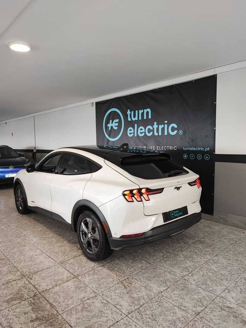 ford-mustang-mach-e-2023-eletrico-0cc