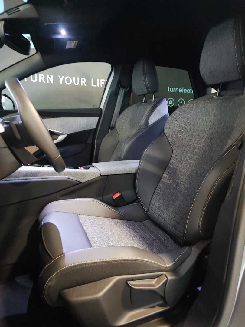 peugeot-e-3008-2025-eletrico-0cc