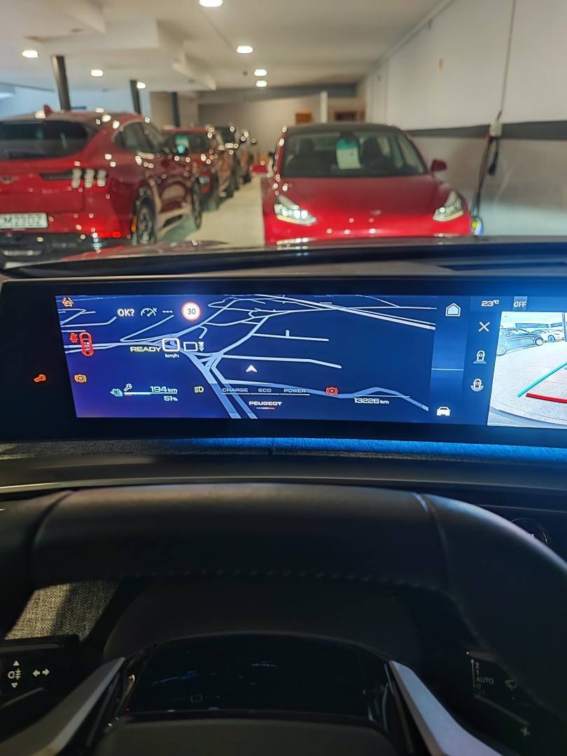 peugeot-e-3008-2025-eletrico-0cc