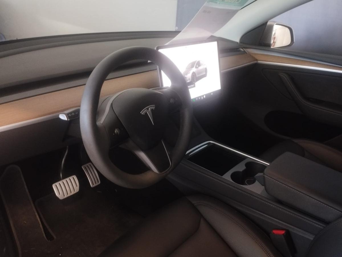 tesla-model-y-2023-eletrico-0cc