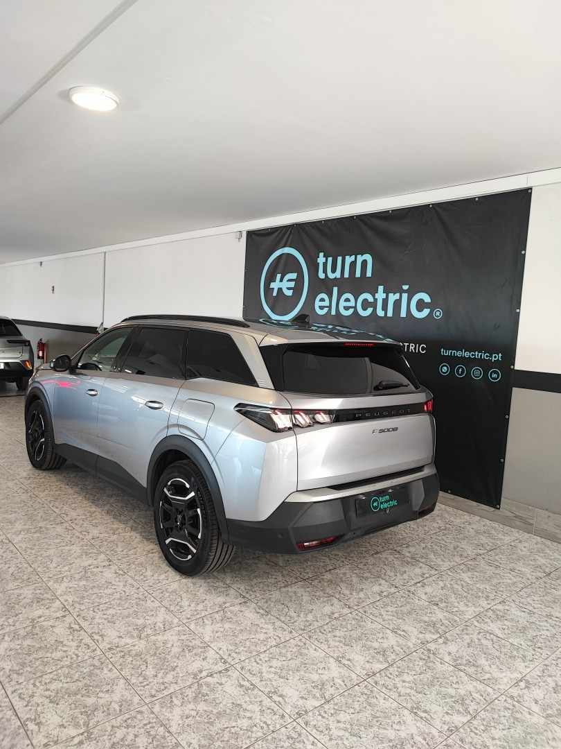 peugeot-5008-2025-eletrico-0cc