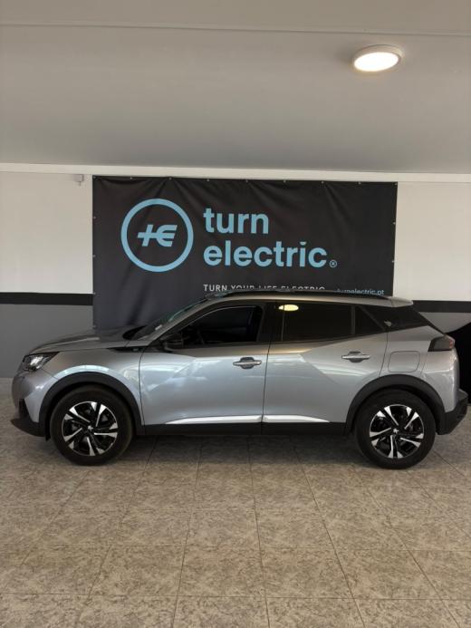 peugeot-e-2008-2022-eletrico-0cc