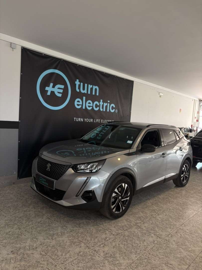 peugeot-e-2008-2022-eletrico-0cc