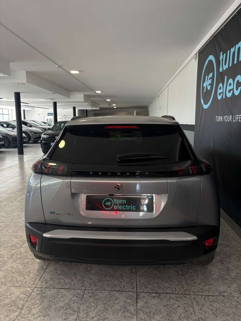 peugeot-e-2008-2022-eletrico-0cc