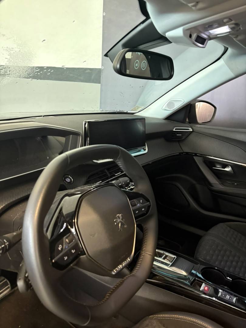 peugeot-e-2008-2022-eletrico-0cc