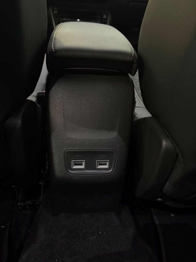 peugeot-e-2008-2022-eletrico-0cc