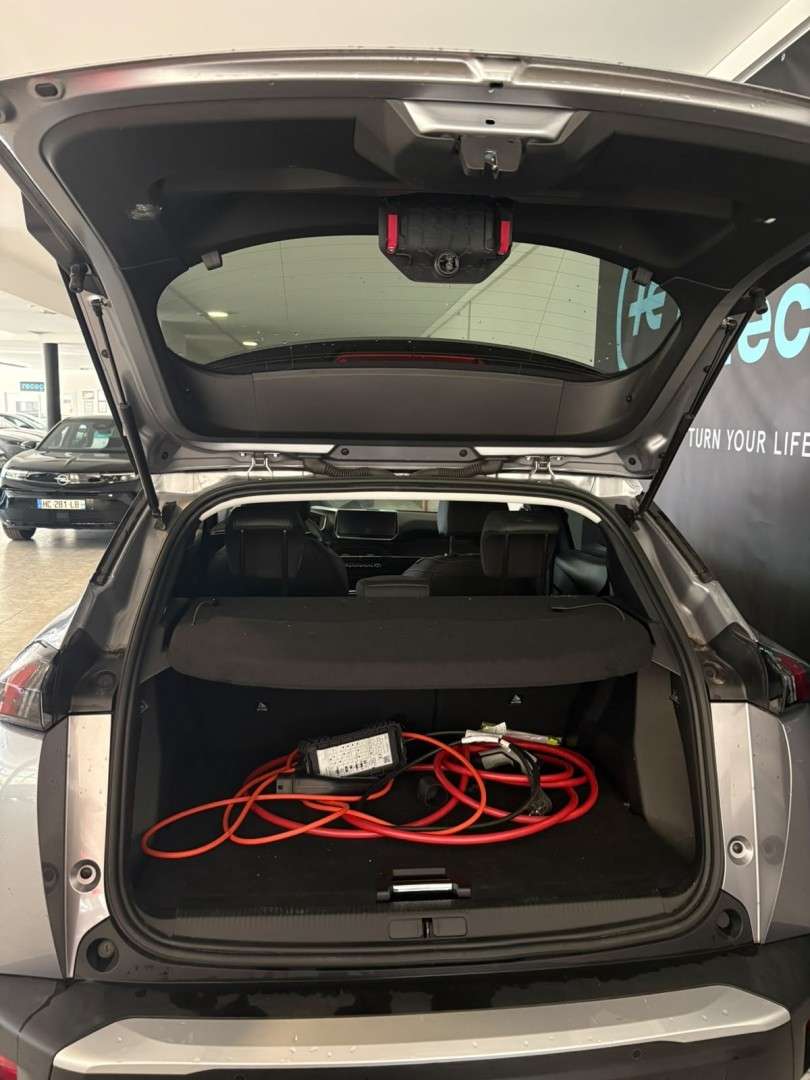 peugeot-e-2008-2022-eletrico-0cc