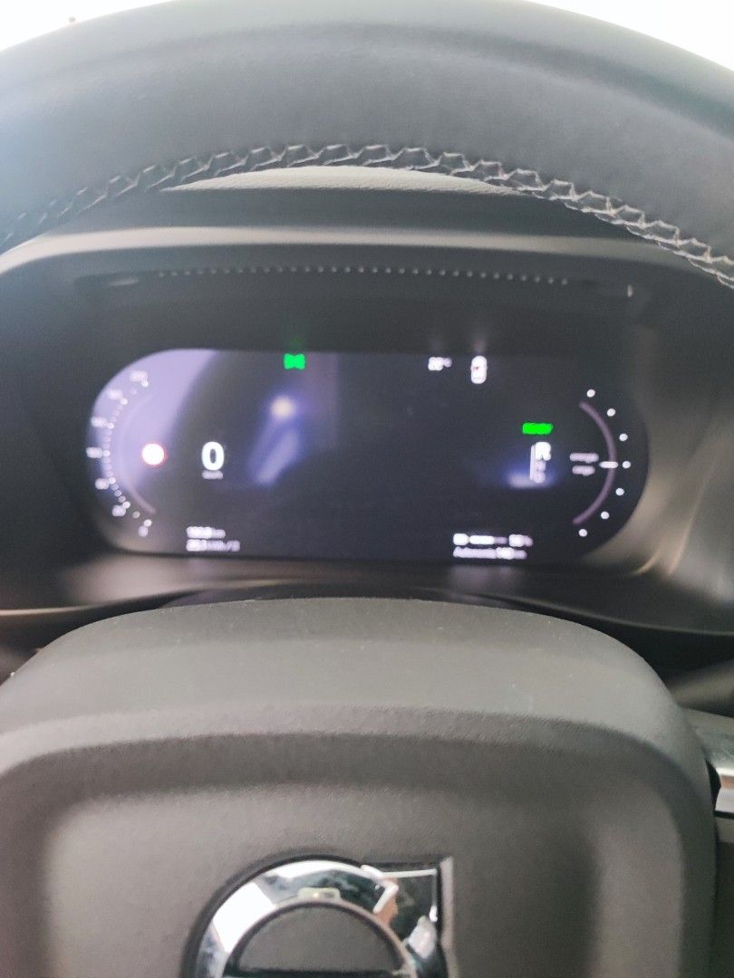 volvo-xc40-2023-eletrico-0cc