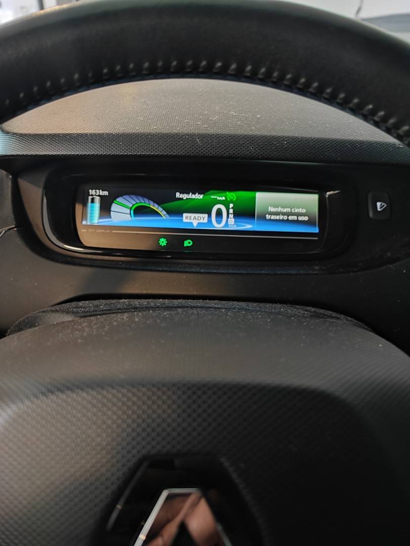 renault-zoe-2018-eletrico-0cc