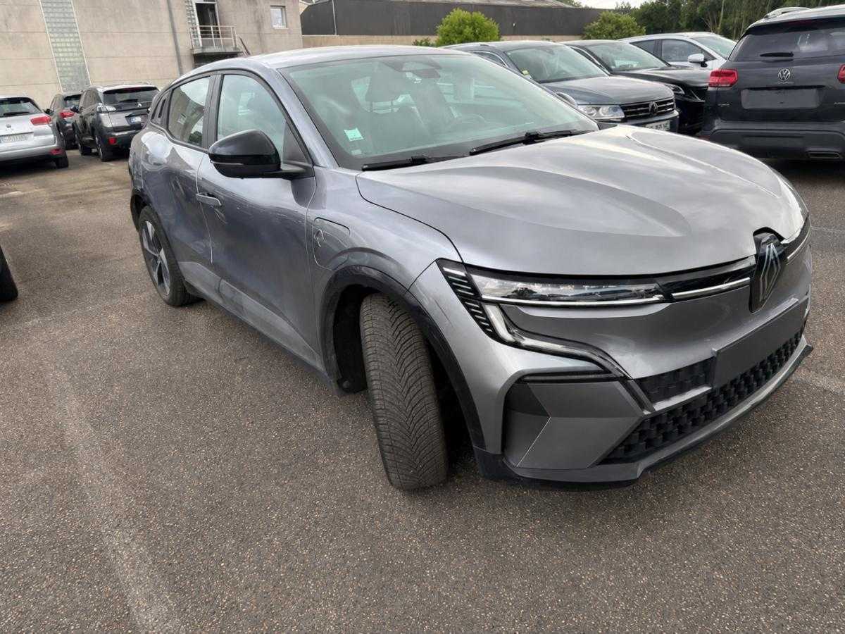 renault-megane-e-tech-2022-eletrico-0cc