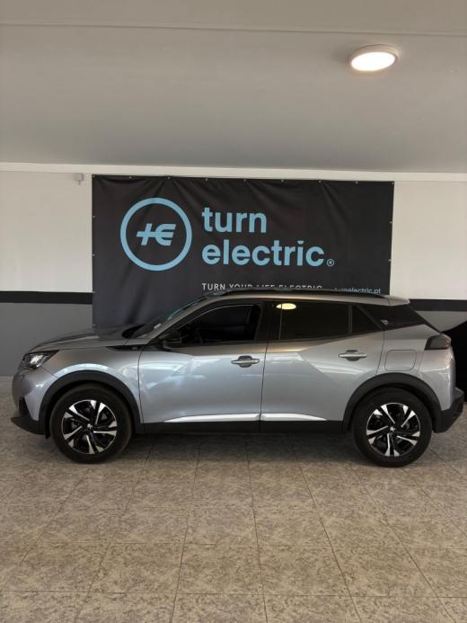 peugeot-e-2008-2022-eletrico-0cc