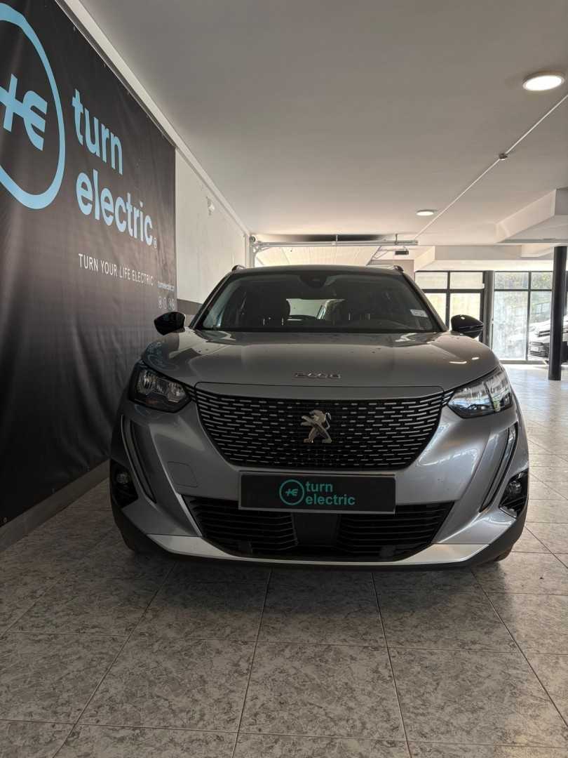 peugeot-e-2008-2022-eletrico-0cc