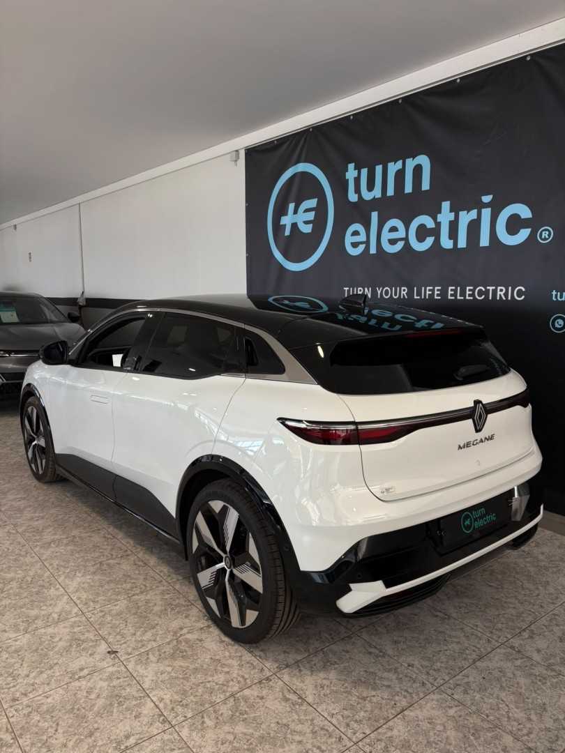 renault-megane-e-tech-2022-eletrico-0cc