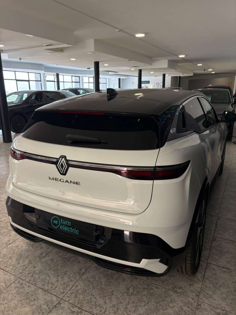 renault-megane-e-tech-2022-eletrico-0cc