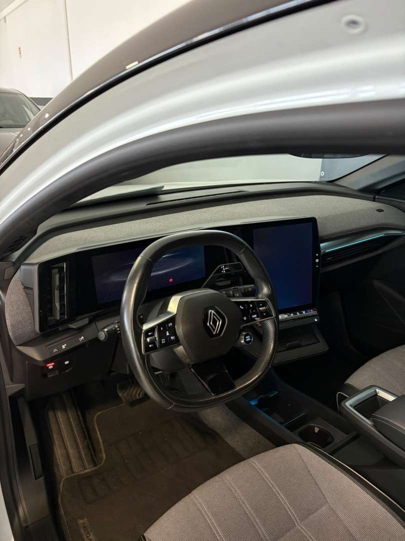 renault-megane-e-tech-2022-eletrico-0cc