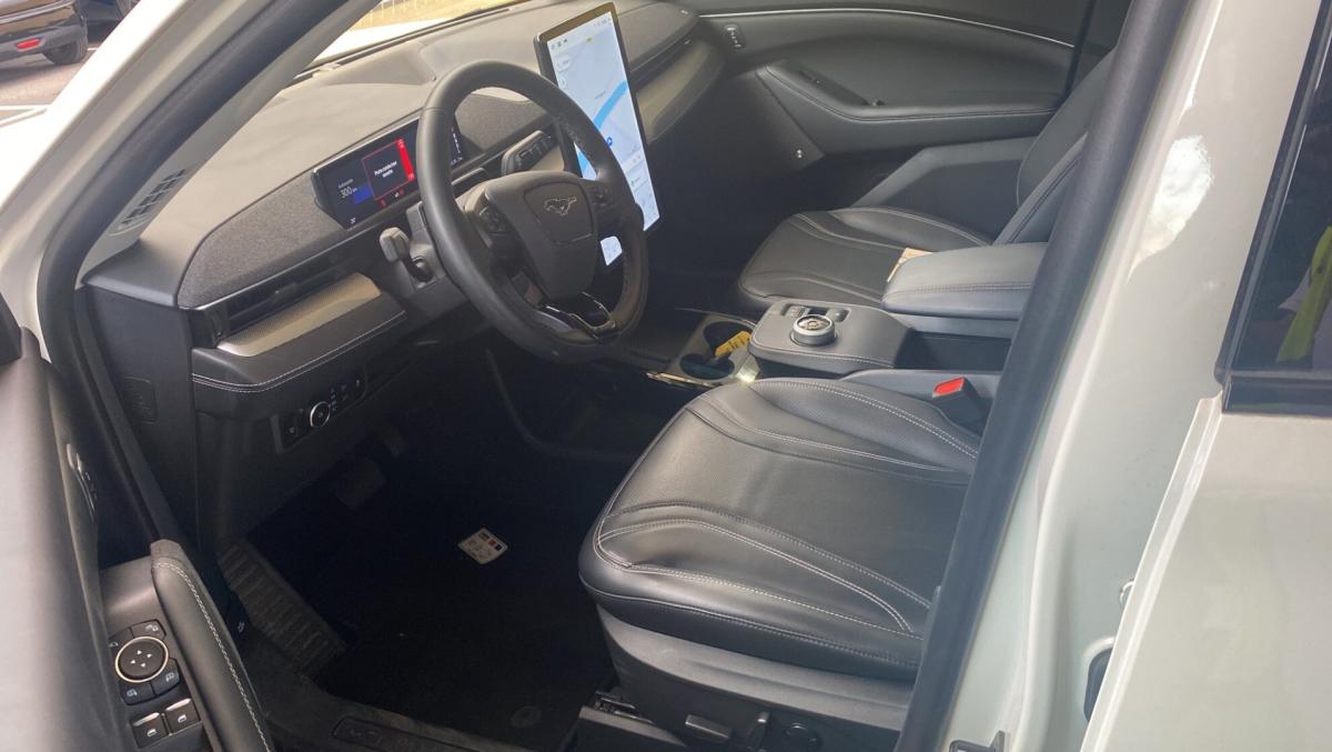 ford-mustang-mach-e-2024-eletrico-0cc