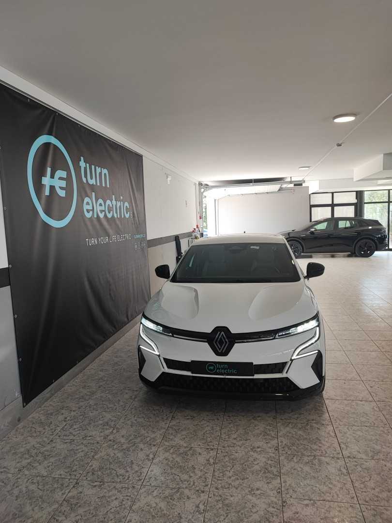 renault-megane-e-tech-2023-eletrico-0cc