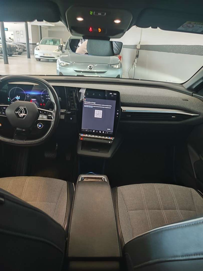 renault-megane-e-tech-2023-eletrico-0cc